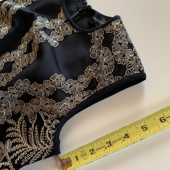 Tadashi Shoji Embroidered Cocktail Dress. 0. NWT. Black Gold Lace Bodice & Hem - Picture 12 of 15